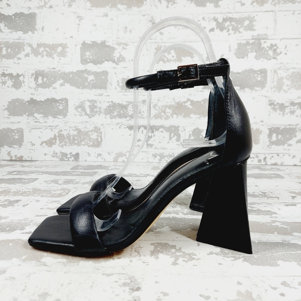 New Marc Fisher Denny Black Leather Ankle Strap Triangle Heels X405